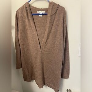 Beautiful Merino wool Marisa Christina hooded v neck sweater size XS